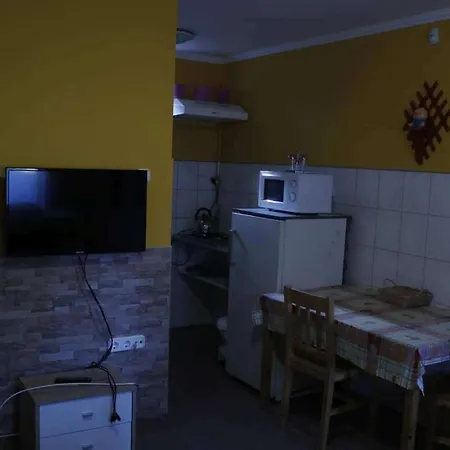 Hocza Apartment